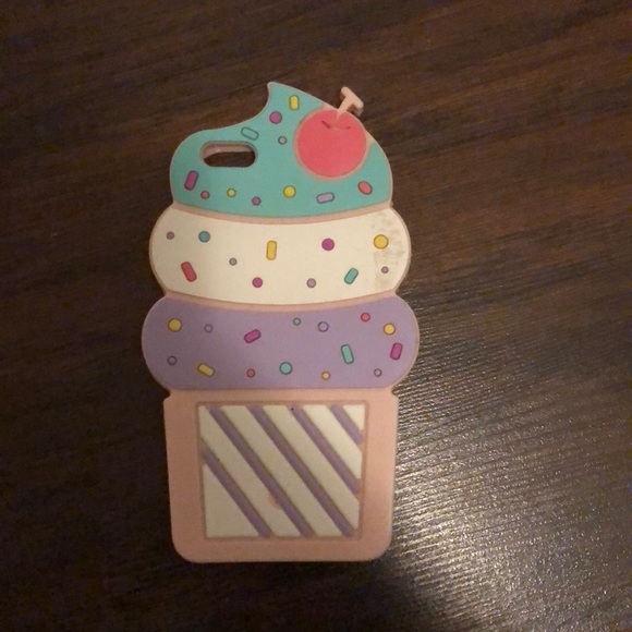 Accessories - iPhone 6 Plus Ice cream case